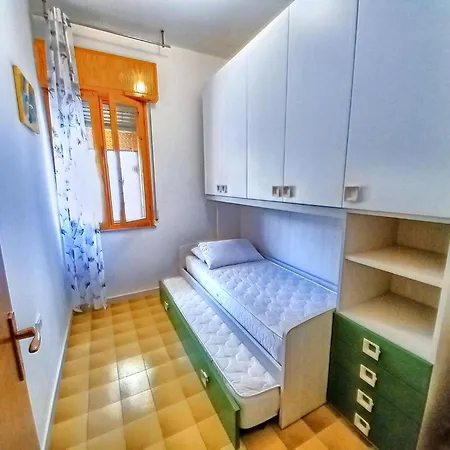 Διαμέρισμα Cosy With Balcony *