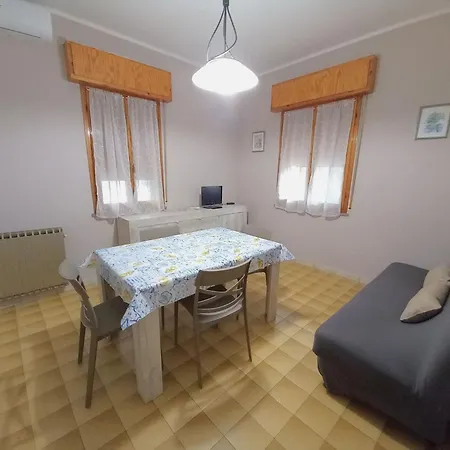 Cosy With Balcony Апартаменты